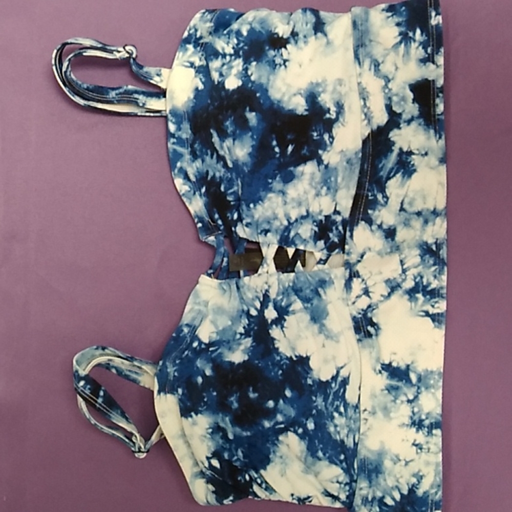 Nwot Torrid size 0X Tie Dye Blue Swim Top